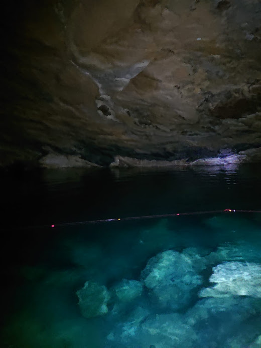 grotte Blue Water Pond à Ella sri lanka