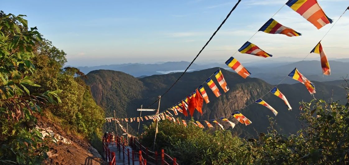 Vue Adam's Peak Aloka Sanna Agence Voyage Sri Lanka