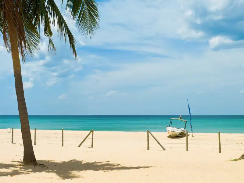 Nilaveli plus belle plage au Sri Lanka