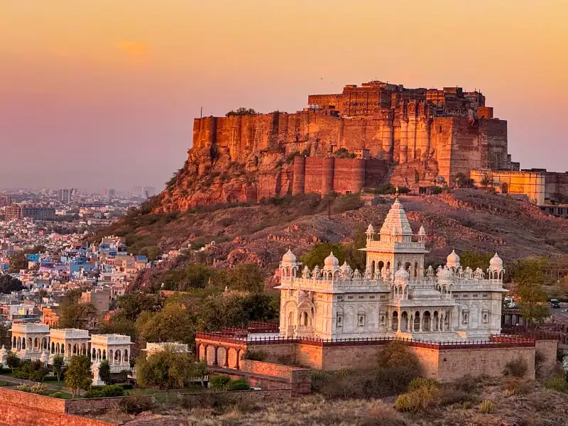 Incroyable panorama sur la ville de Jodhpur au Rajasthan itinéraire Inde