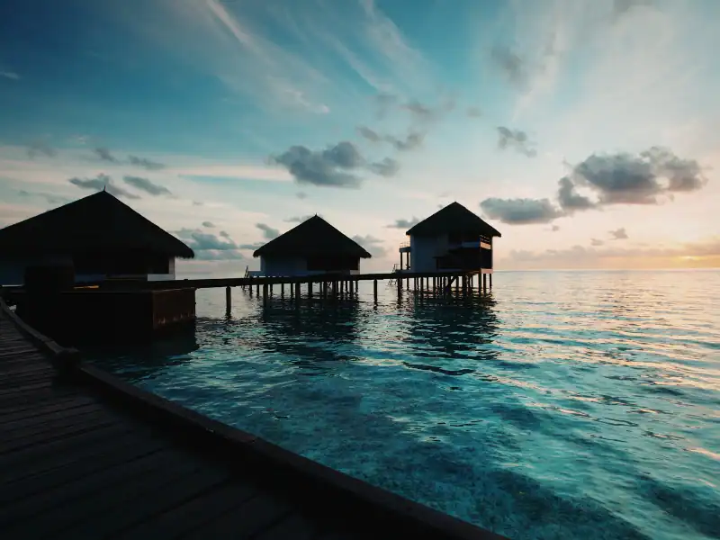 Bungalow sur pilotis aux Maldives