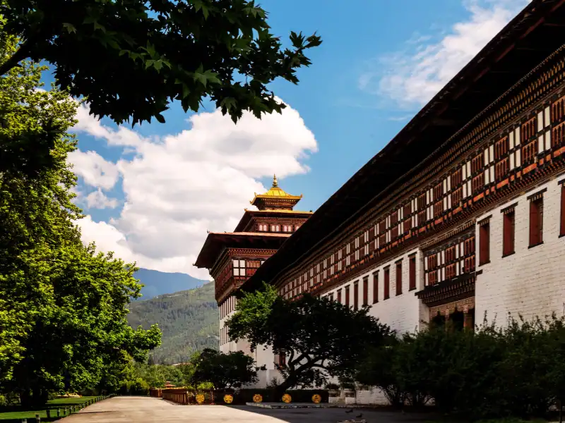 Vue sur le Rinpung Dzong au Bhoutan